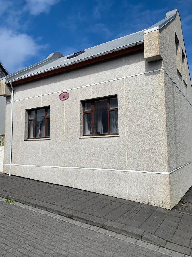Litith Einbylishus A Besta Stath. Вестманнаэйяр Экстерьер фото